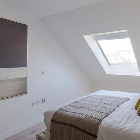 Zen Sanctuary - Soho - By Frankie Says Appartement Londen Buitenkant foto
